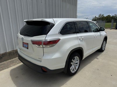 2016 Toyota Highlander Base