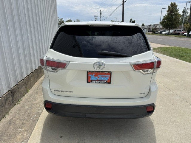 2016 Toyota Highlander Base