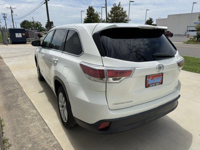 2016 Toyota Highlander Base