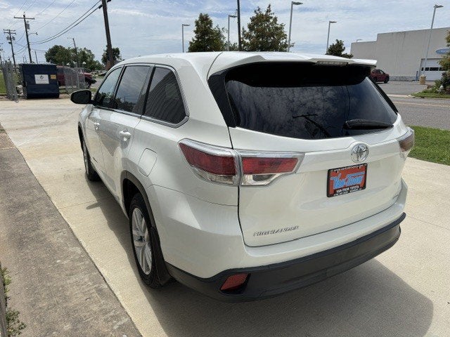 2016 Toyota Highlander Base
