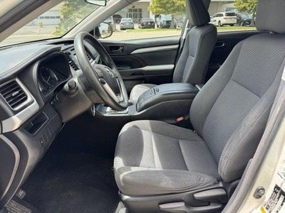 2016 Toyota Highlander LE