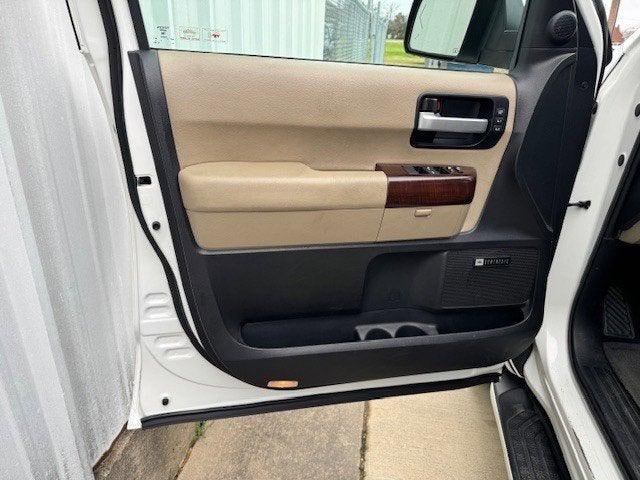 2017 Toyota SEQUOIA 4X4 Platinum