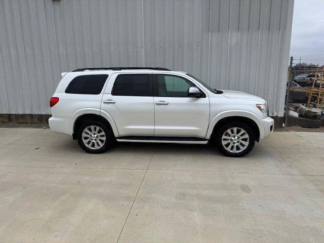 2017 Toyota SEQUOIA 4X4 Platinum