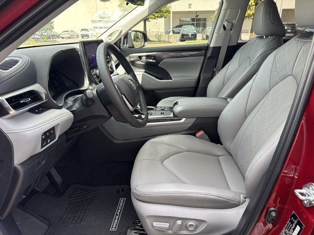 2026 Toyota Highlander Hybrid Hybrid Platinum