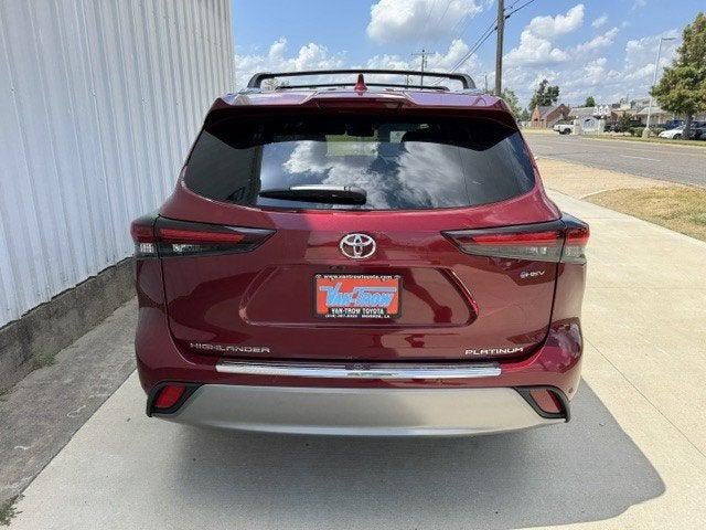 2026 Toyota Highlander Hybrid Hybrid Platinum