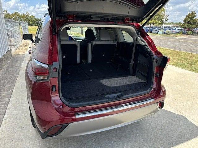 2026 Toyota Highlander Hybrid Hybrid Platinum