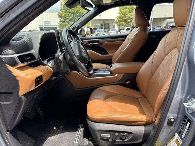 2023 Toyota Highlander Hybrid Hybrid Platinum