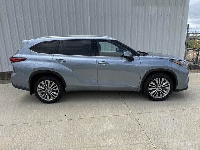 2023 Toyota Highlander Hybrid Hybrid Platinum