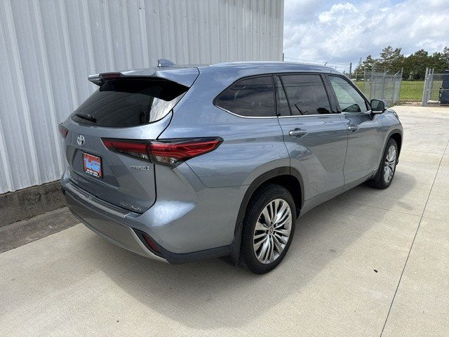 2023 Toyota Highlander Hybrid Hybrid Platinum