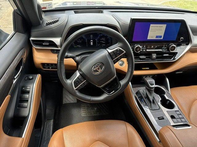 2023 Toyota Highlander Hybrid Hybrid Platinum
