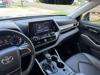 2022 Toyota Highlander Hybrid XLE