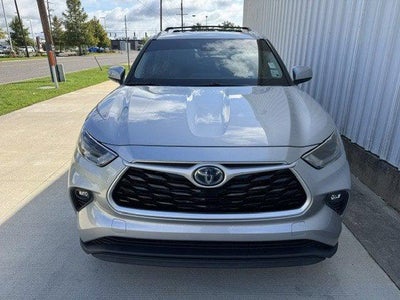 2022 Toyota Highlander Hybrid XLE