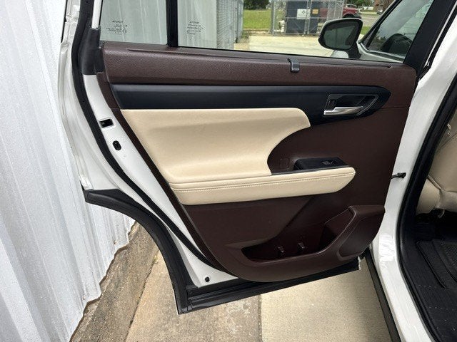 2020 Toyota Highlander Hybrid Hybrid XLE