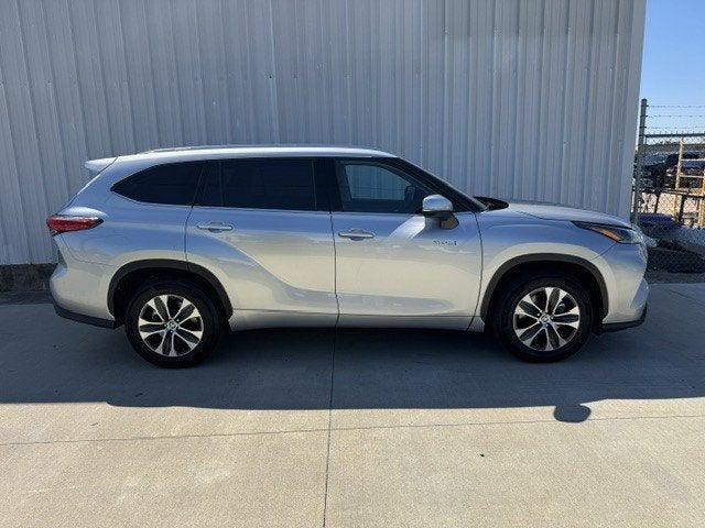 2021 Toyota HIGHLANDER HYBRD Hybrid XLE