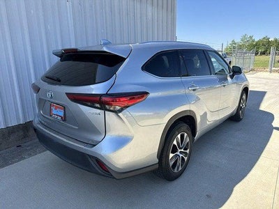 2021 Toyota HIGHLANDER HYBRD Hybrid XLE