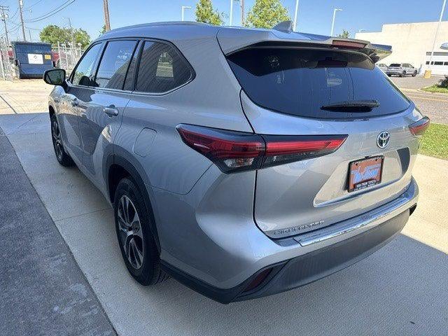 2021 Toyota HIGHLANDER HYBRD Hybrid XLE