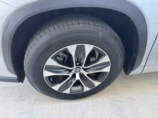 2021 Toyota HIGHLANDER HYBRD Hybrid XLE