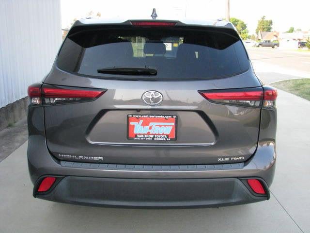 2021 Toyota HIGHLANDER XLE