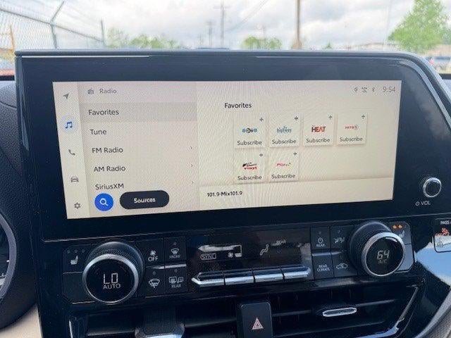 2023 Toyota HIGHLANDER XLE