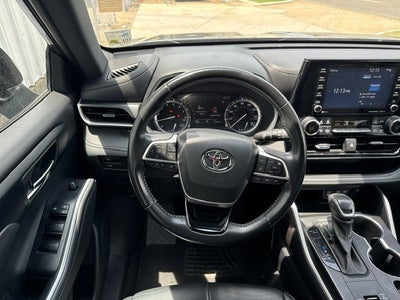 2022 Toyota Highlander XSE