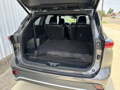 2022 Toyota Highlander XSE