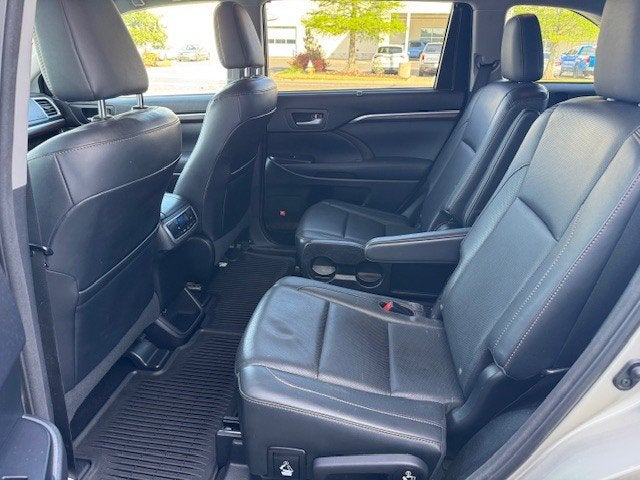 2015 Toyota HIGHLANDER Limited