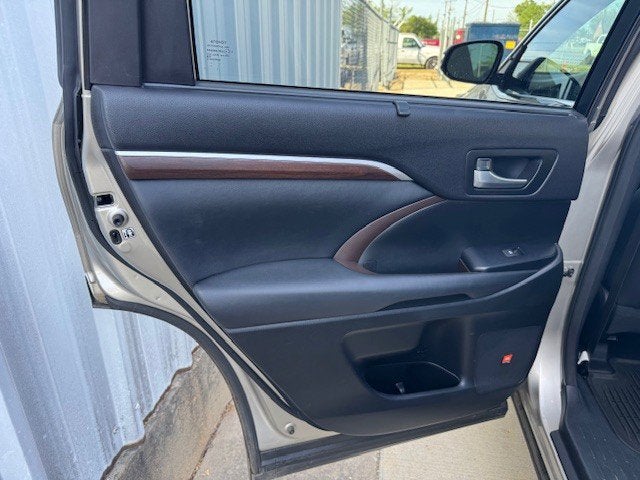 2015 Toyota HIGHLANDER Limited