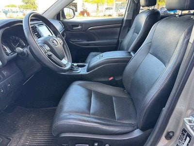 2015 Toyota HIGHLANDER Limited