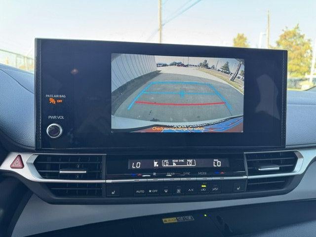 2025 Toyota Sienna XLE 8 Passenger