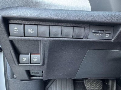 2025 Toyota Sienna XLE 8 Passenger