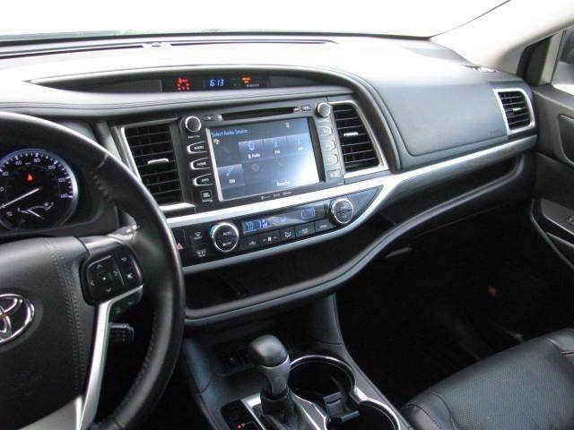 2018 Toyota HIGHLANDER Limited