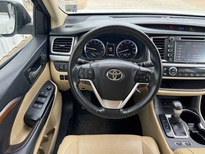2017 Toyota Highlander Limited