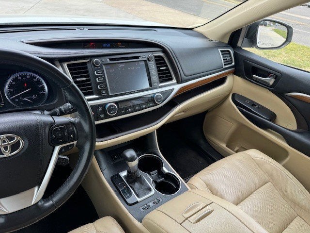 2017 Toyota Highlander Limited