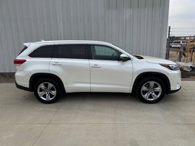 2017 Toyota Highlander Limited