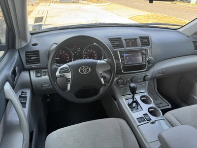 2013 Toyota HIGHLANDER Plus