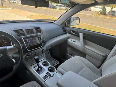 2013 Toyota HIGHLANDER Plus
