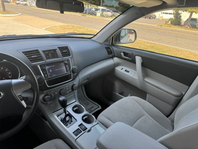 2013 Toyota HIGHLANDER Plus
