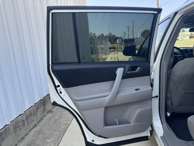 2013 Toyota HIGHLANDER Plus