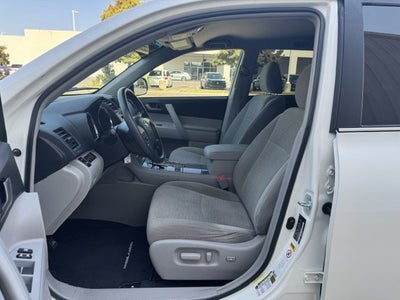2013 Toyota HIGHLANDER Plus