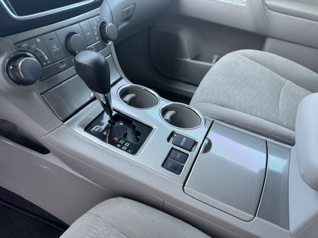 2013 Toyota HIGHLANDER Plus