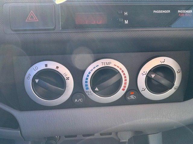 2010 Toyota TACOMA 4X2 2WD Access I4 AT (Natl)