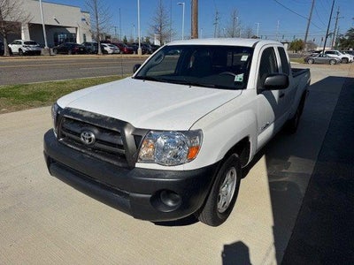 2010 Toyota TACOMA 4X2 2WD Access I4 AT (Natl)