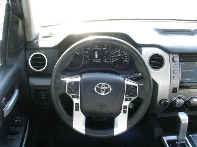 2018 Toyota TUNDRA 4X4 SR5