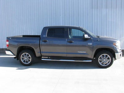 2018 Toyota TUNDRA 4X4 SR5