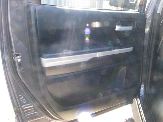 2018 Toyota TUNDRA 4X4 SR5