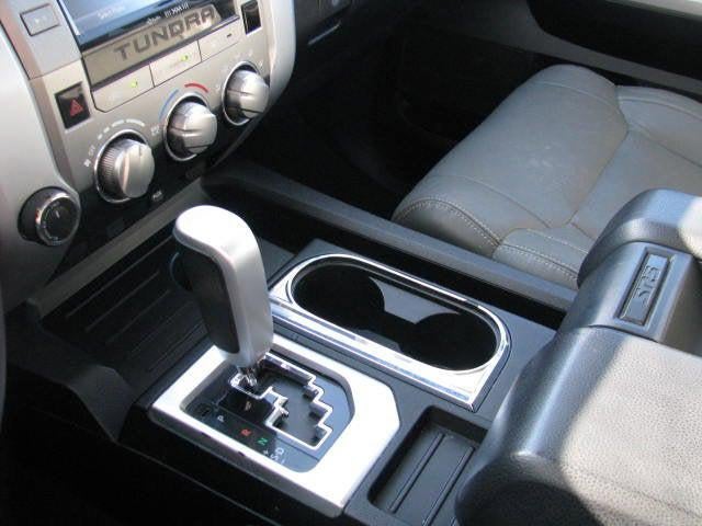 2018 Toyota TUNDRA 4X4 SR5