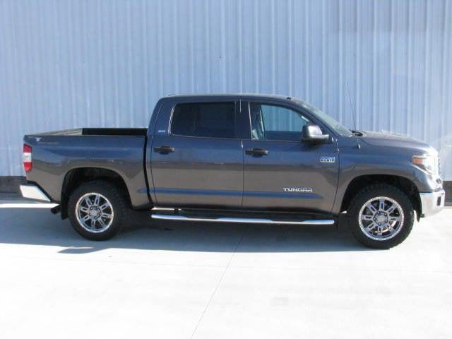 2018 Toyota TUNDRA 4X4 SR5