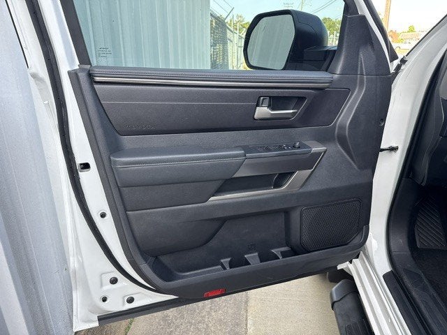 2024 Toyota Tundra 4WD SR5
