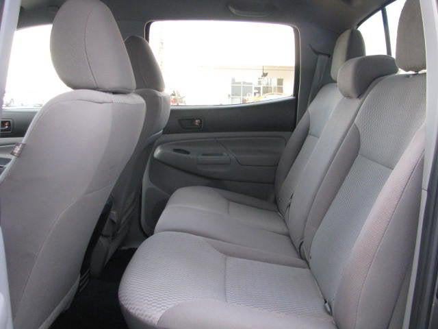 2013 Toyota TACOMA 4WD Double Cab LB V6 AT (Natl)