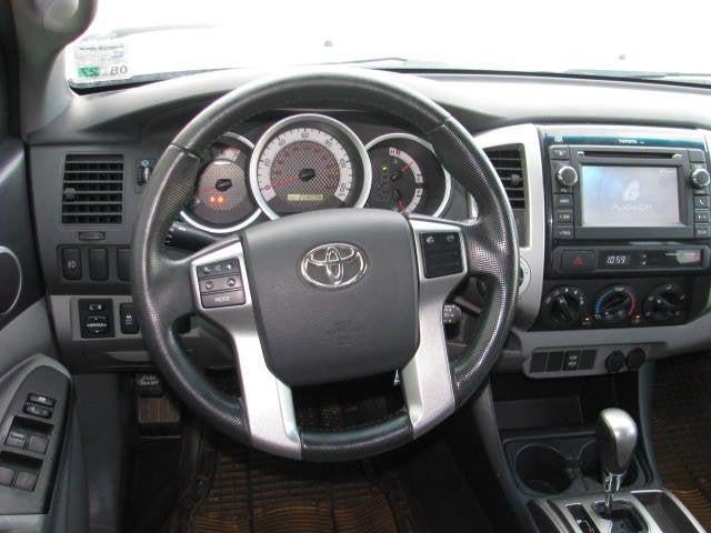 2013 Toyota TACOMA 4WD Double Cab LB V6 AT (Natl)
